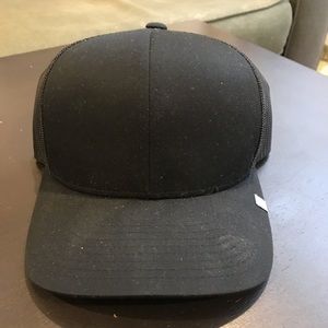 travis mathew widder hat